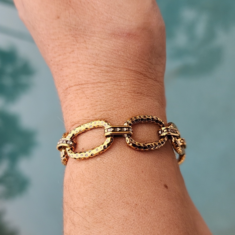 KENDRA SCOTT 23k Gold Plated Brass Chain Link Bracelet Vintage Hammered Charm - Picture 9 of 12